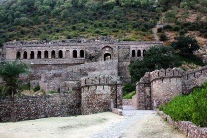 Bhanghar Fort